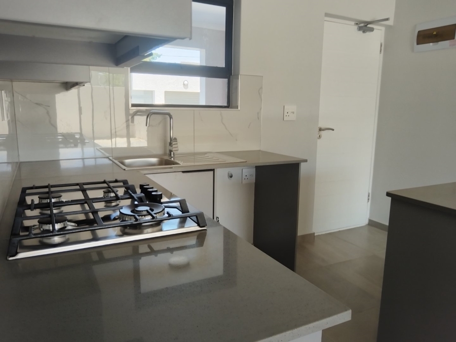 1 Bedroom Property for Sale in Table View Western Cape